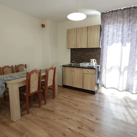 зевс Apartment