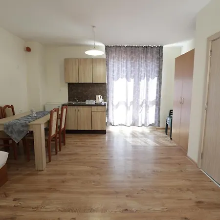 зевс Appartement Pomorie
