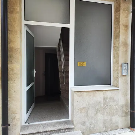зевс Apartament *